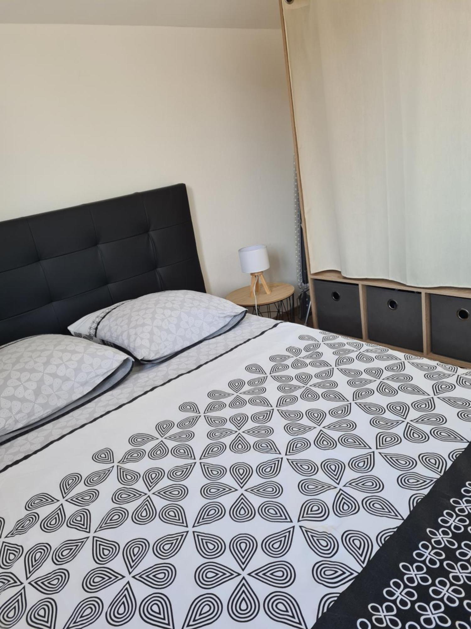 Apartment De La Gourgeonne